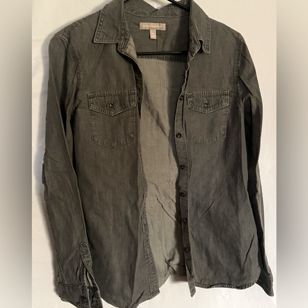 Banana Republic button down shirt